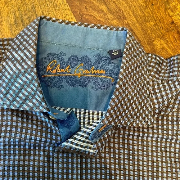 Robert Graham chequered shirt size XL - Picture 2 of 5